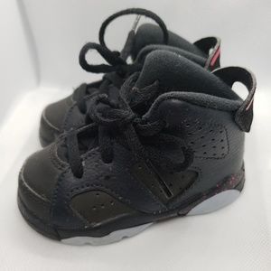Retro Jordan 6 Toddler Sneakers